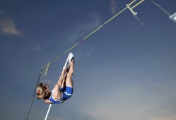 欧联杯赛程积分榜排名雷速体育，欧联杯比分推荐